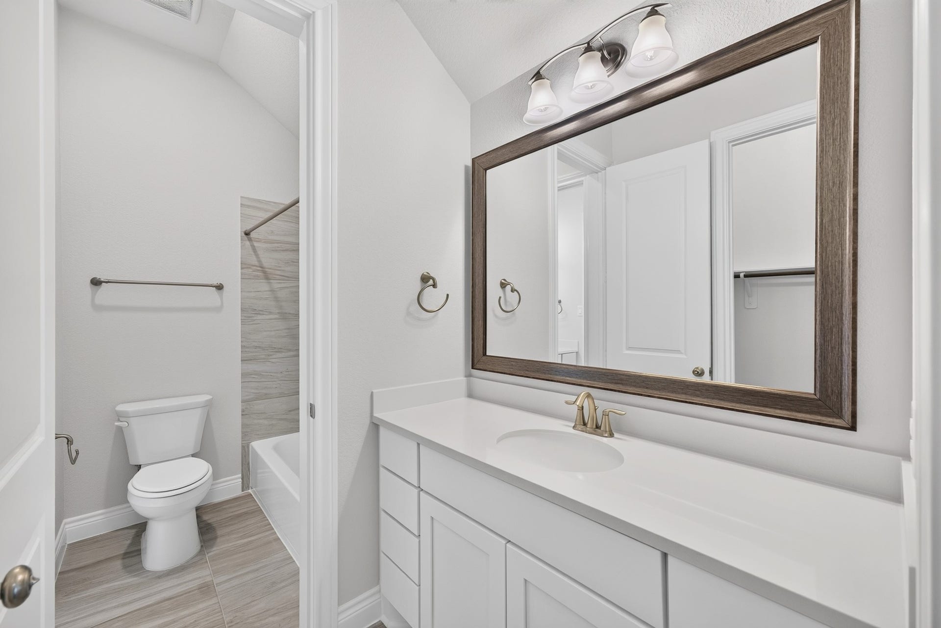 40028 Belted Kingfisher Court, Magnolia, TX 77354 40028 Belted Kingfisher Court, Magnolia, TX 77354