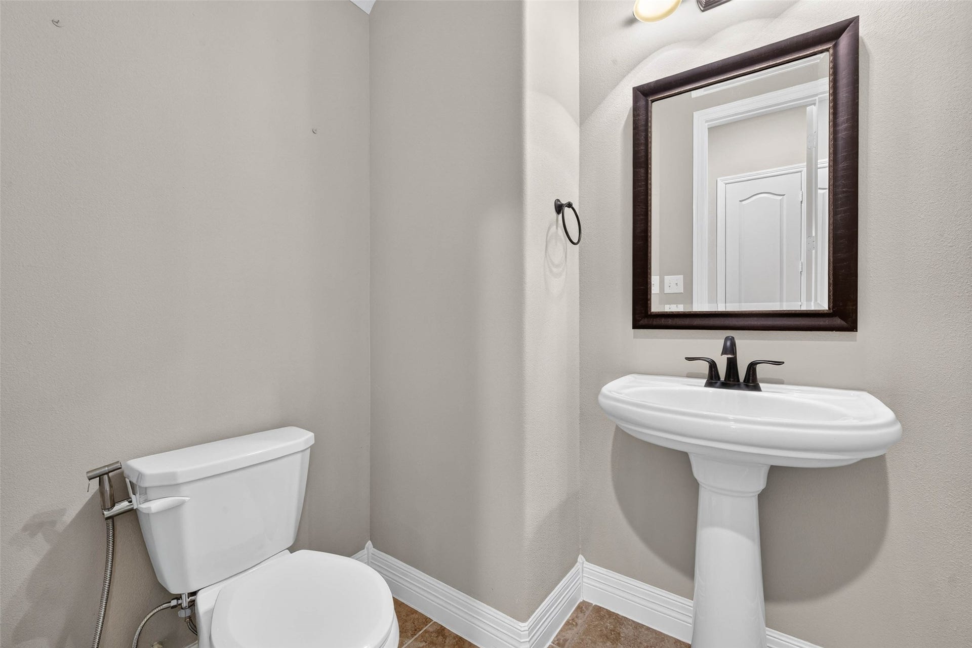 4419 Montcliff Bend Court, Sugar Land, TX 77479 Guest bath