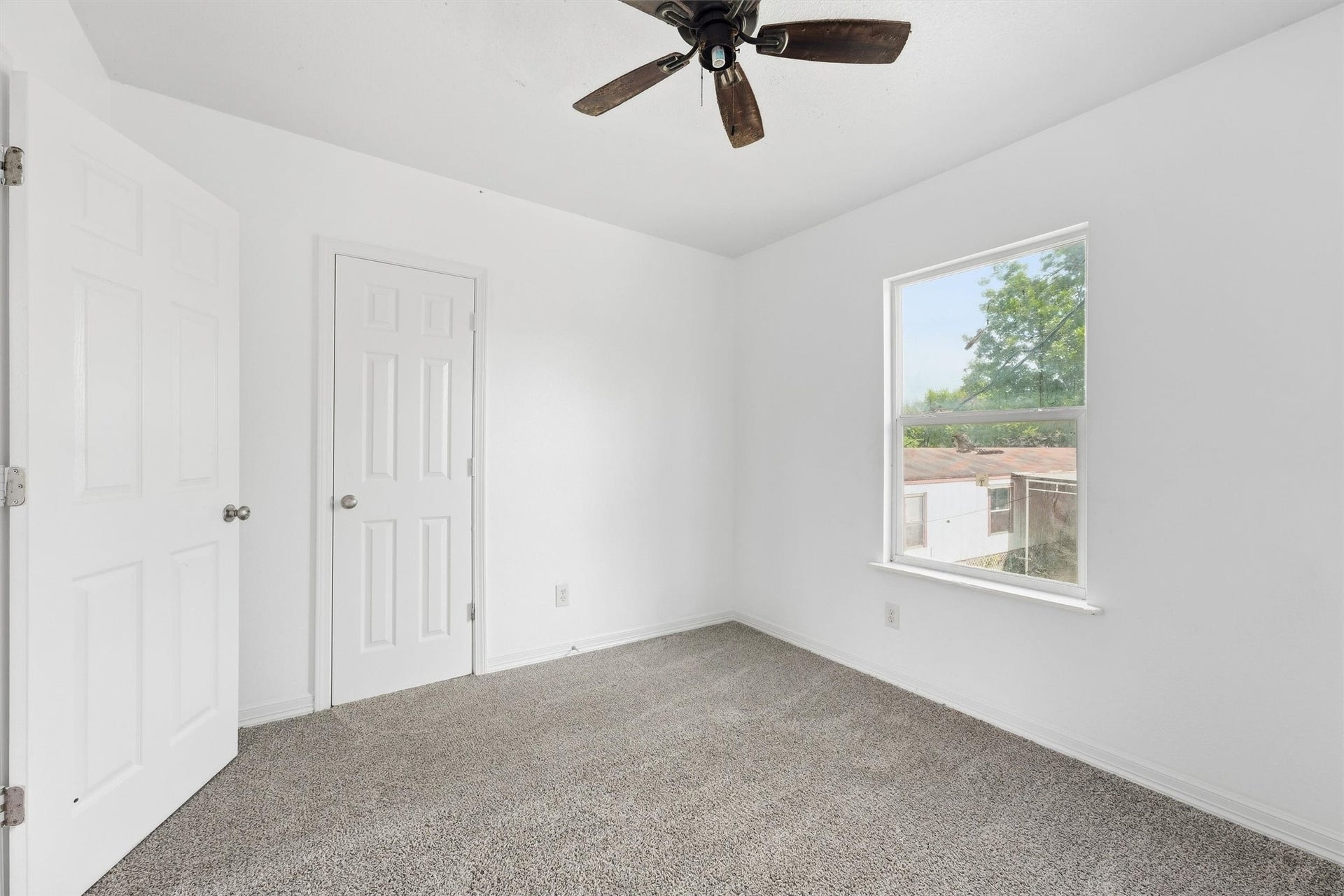 1141 Frankie Street, Houston, TX 77015 Unit 2 bedroom 1