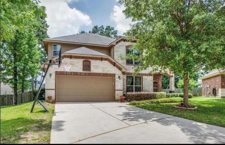 Property photo for 3 Logan Creek Lane, Conroe, TX