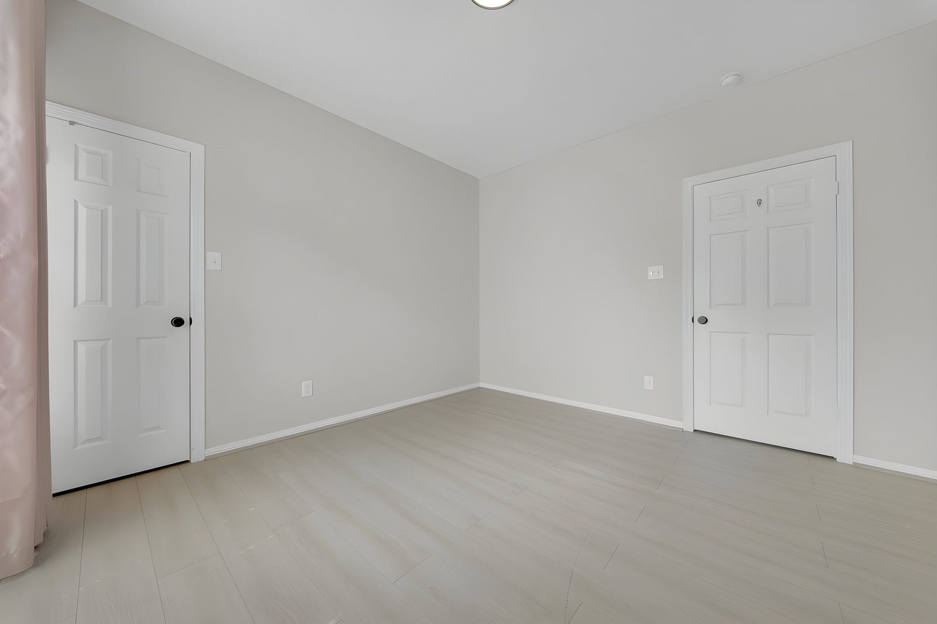 2318 Shadow Falls Lane, Pearland, TX 77584