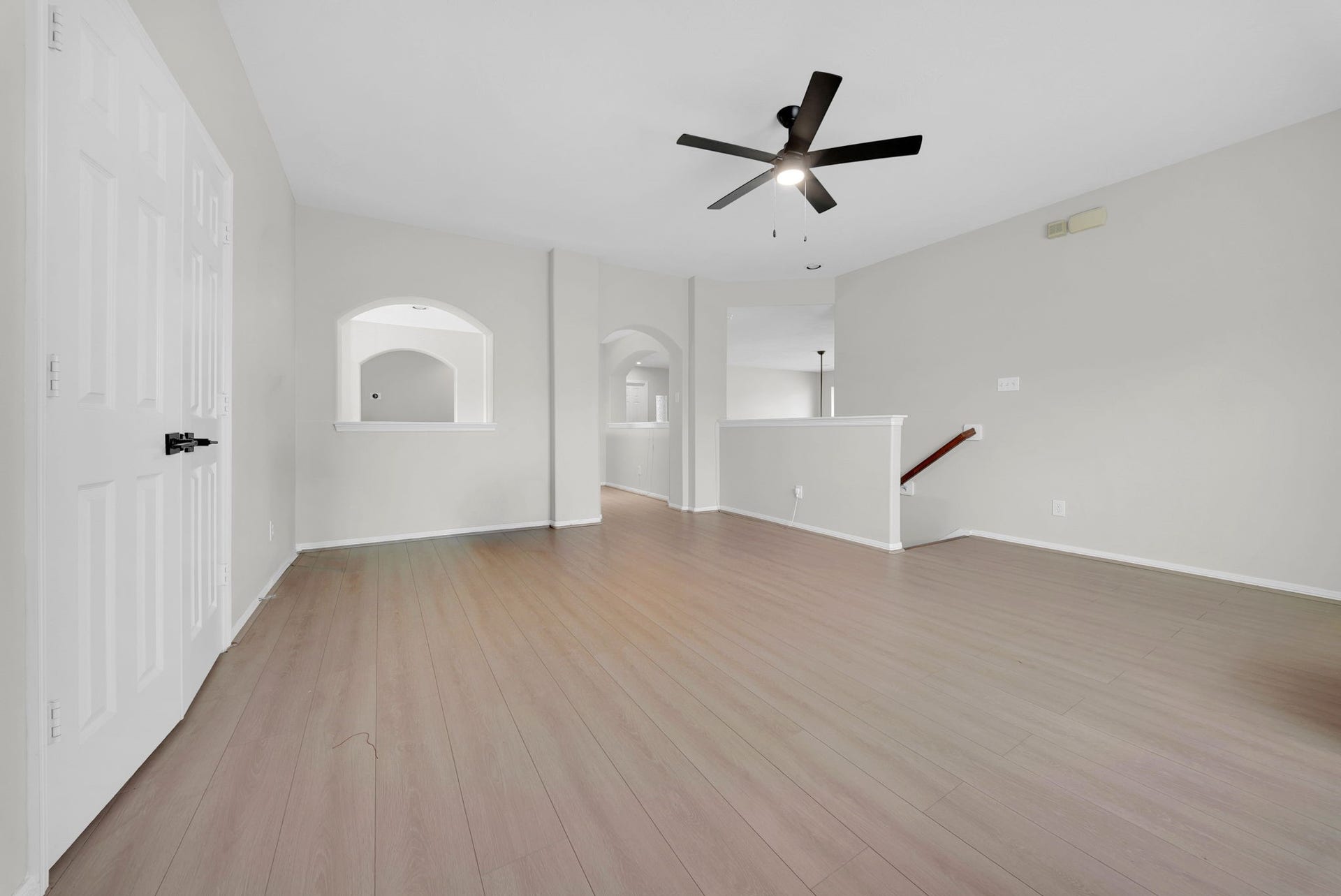 2318 Shadow Falls Lane, Pearland, TX 77584