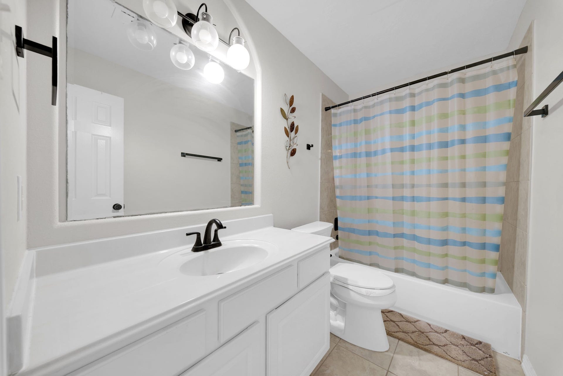 2318 Shadow Falls Lane, Pearland, TX 77584