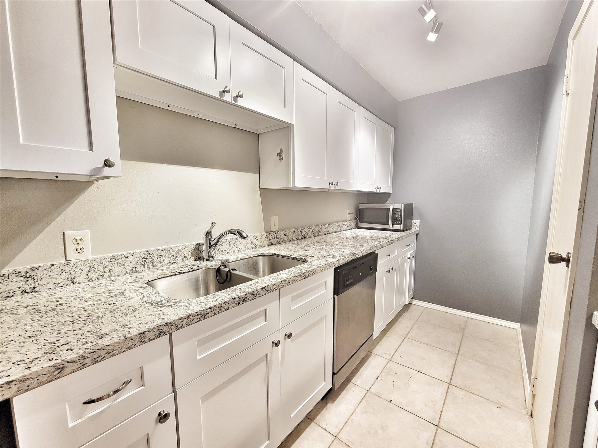 2501 Gulf Freeway, #271B, Dickinson, TX 77539 2501 Gulf Freeway, #271B, Dickinson, TX 77539