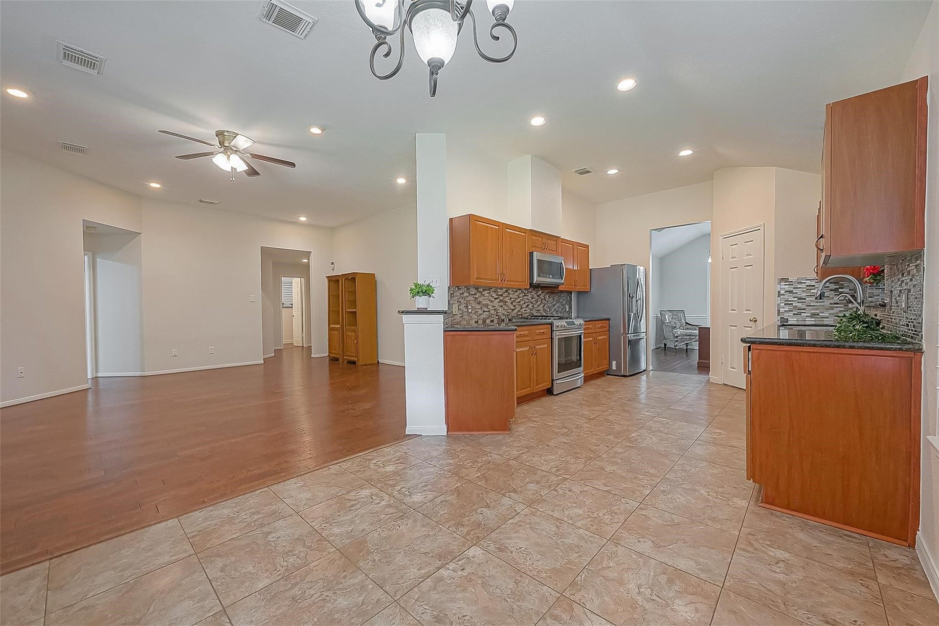 207 Rolling Plains Drive, Sugar Land, TX 77479 207 Rolling Plains Drive, Sugar Land, TX 77479