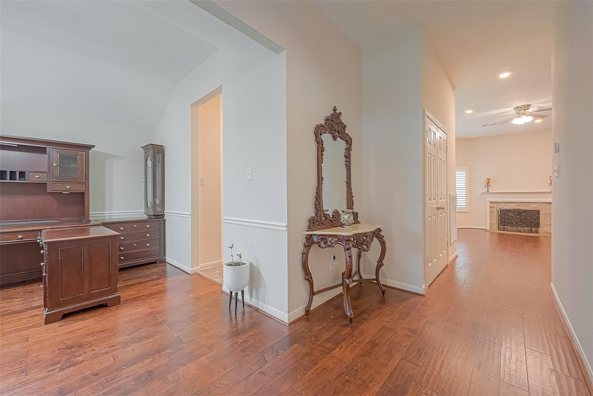 207 Rolling Plains Drive, Sugar Land, TX 77479 207 Rolling Plains Drive, Sugar Land, TX 77479