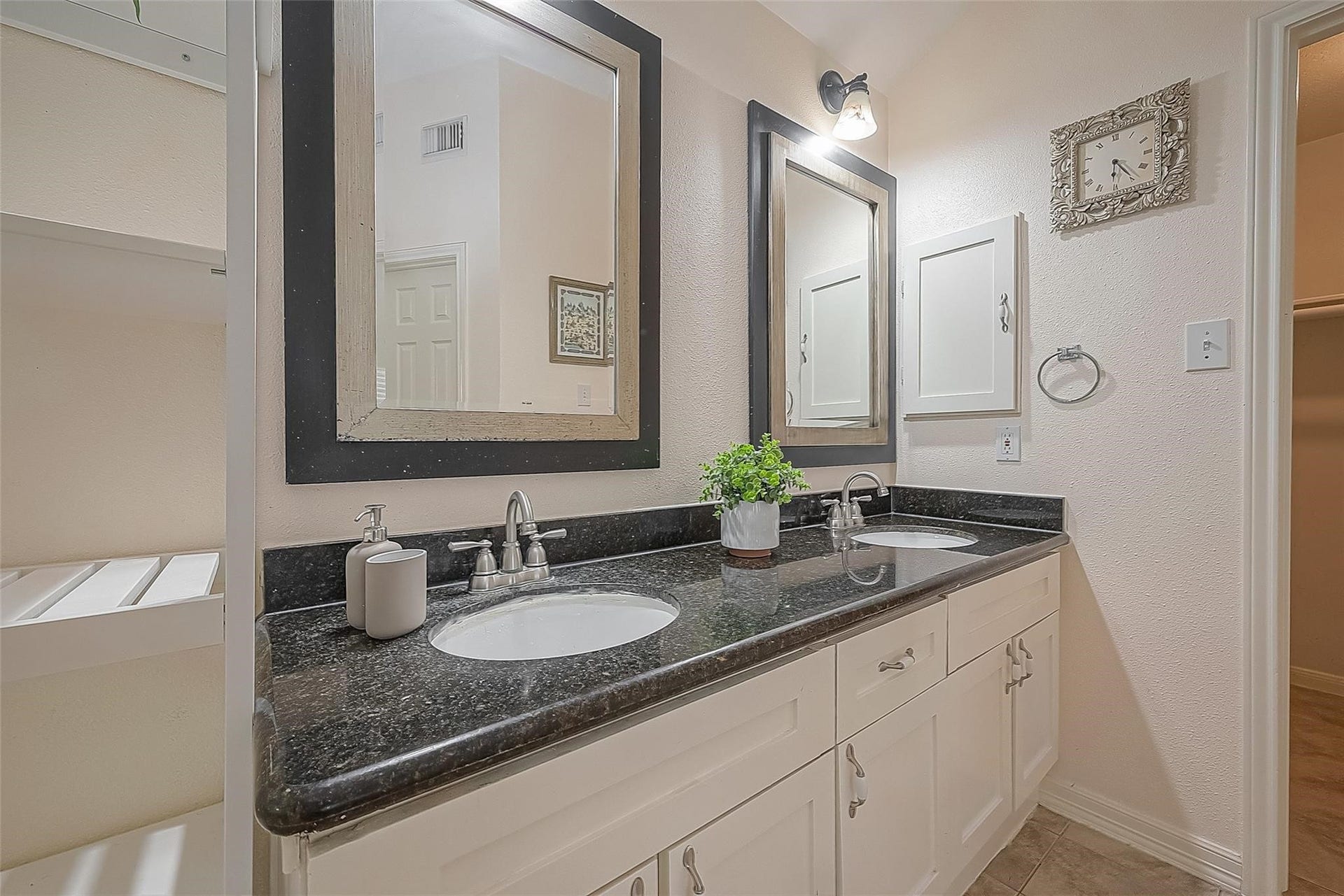 207 Rolling Plains Drive, Sugar Land, TX 77479 207 Rolling Plains Drive, Sugar Land, TX 77479