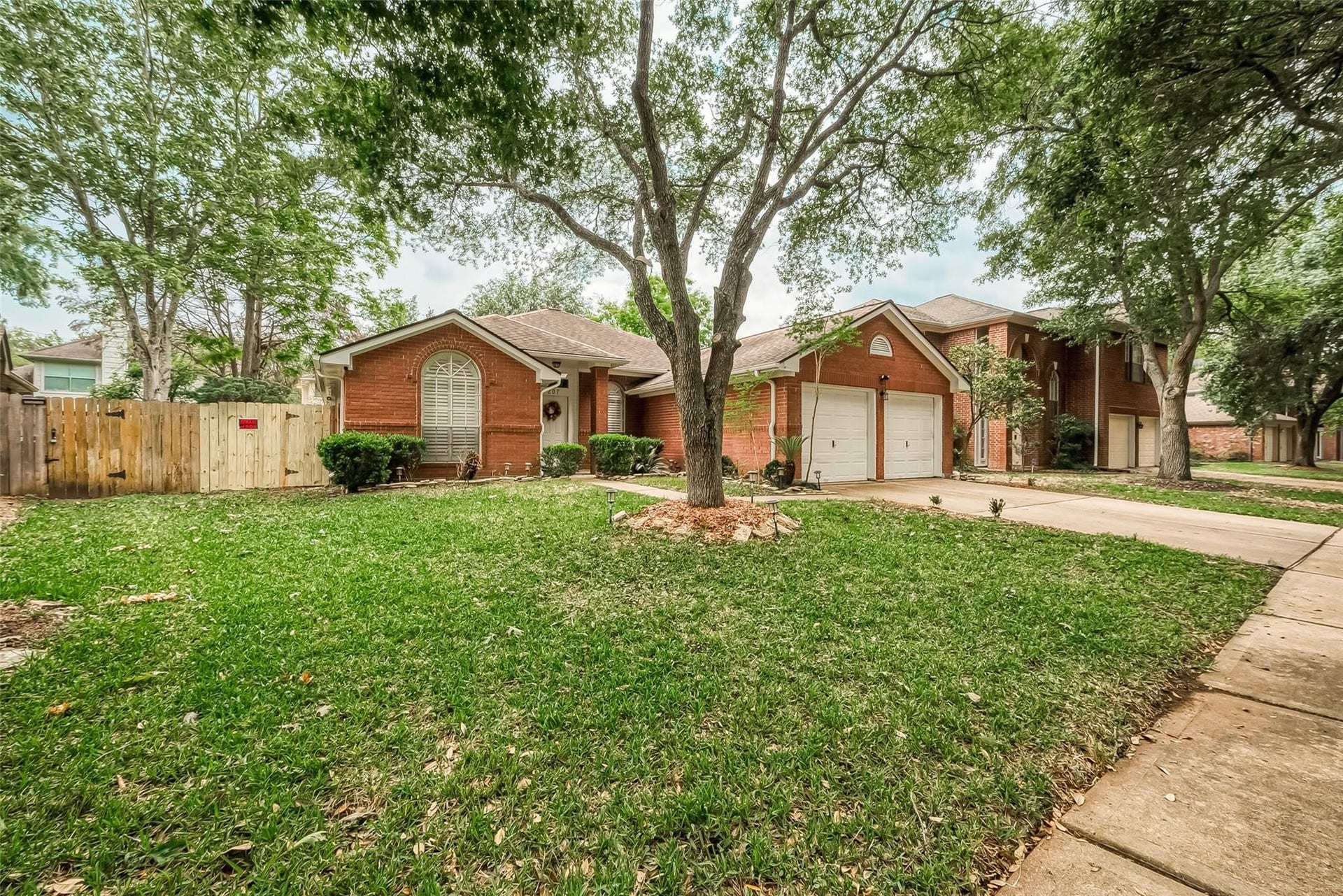 207 Rolling Plains Drive, Sugar Land, TX 77479 207 Rolling Plains Drive, Sugar Land, TX 77479