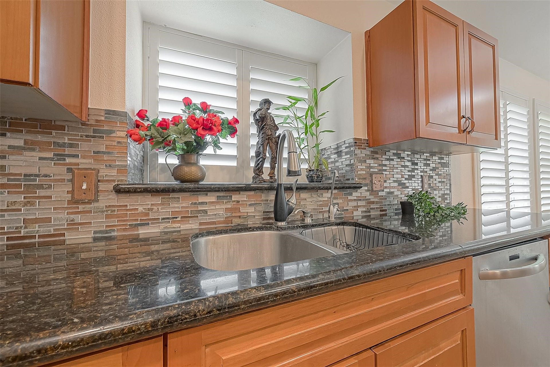 207 Rolling Plains Drive, Sugar Land, TX 77479 207 Rolling Plains Drive, Sugar Land, TX 77479
