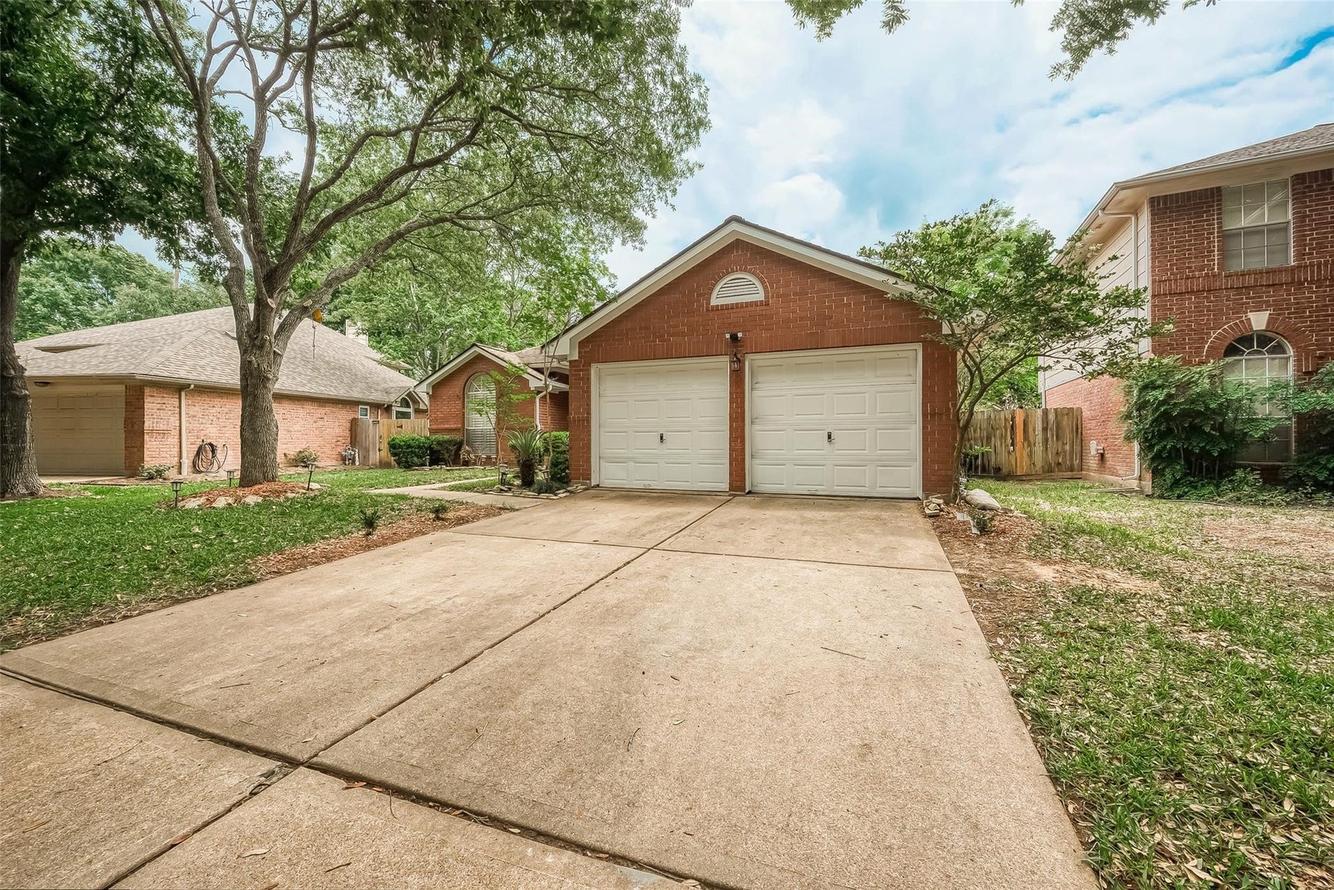 207 Rolling Plains Drive, Sugar Land, TX 77479 207 Rolling Plains Drive, Sugar Land, TX 77479