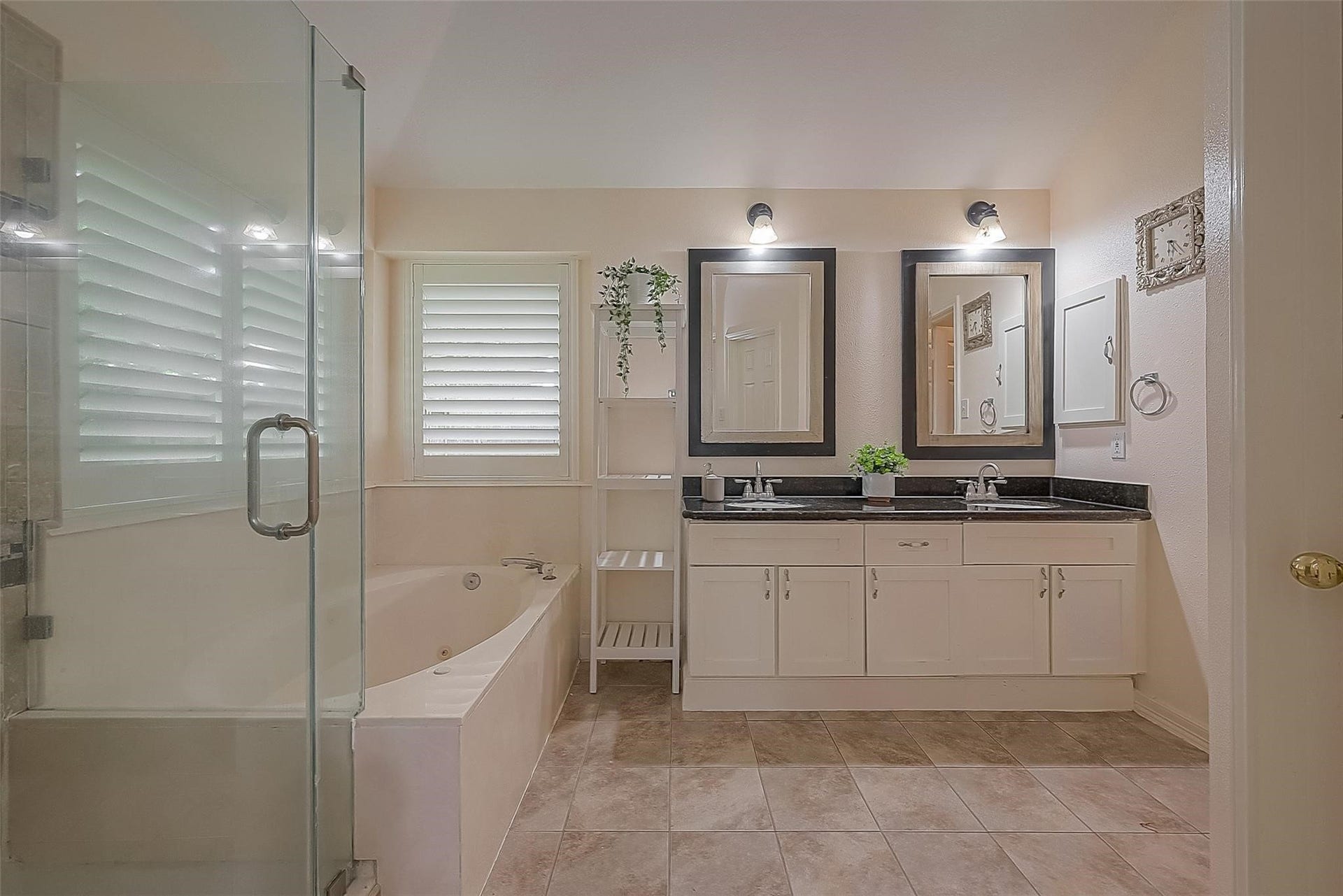 207 Rolling Plains Drive, Sugar Land, TX 77479 207 Rolling Plains Drive, Sugar Land, TX 77479