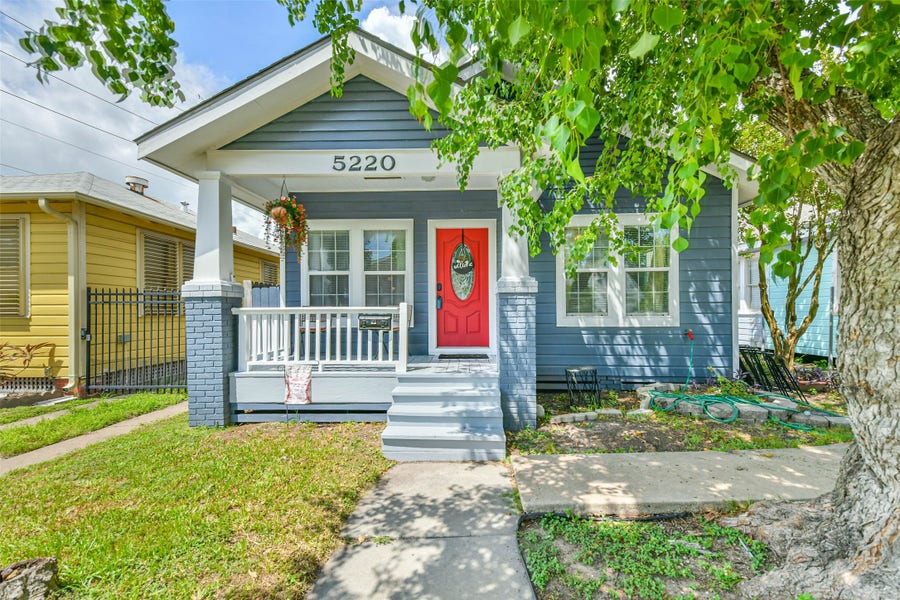 Property photo for 5220 Avenue P 1/2, Galveston, TX