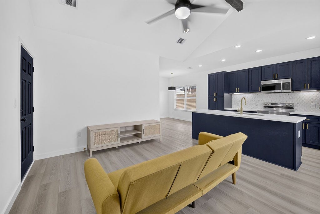 715 Rosedale Street, La Marque, TX 77568 715 Rosedale Street, La Marque, TX 77568