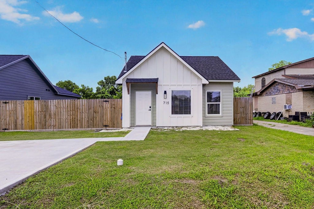 715 Rosedale Street, La Marque, TX 77568 715 Rosedale Street, La Marque, TX 77568