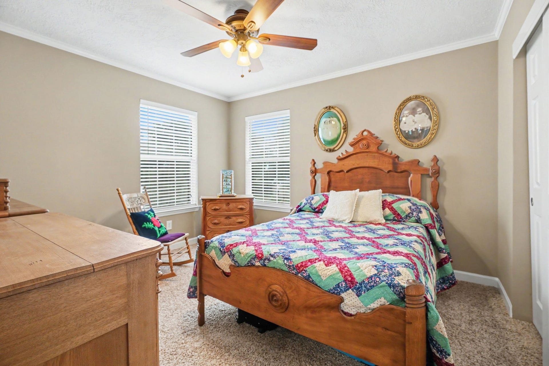 2123 Autumn Cove Drive, League City, TX 77573 Secondary bedroom upstairs