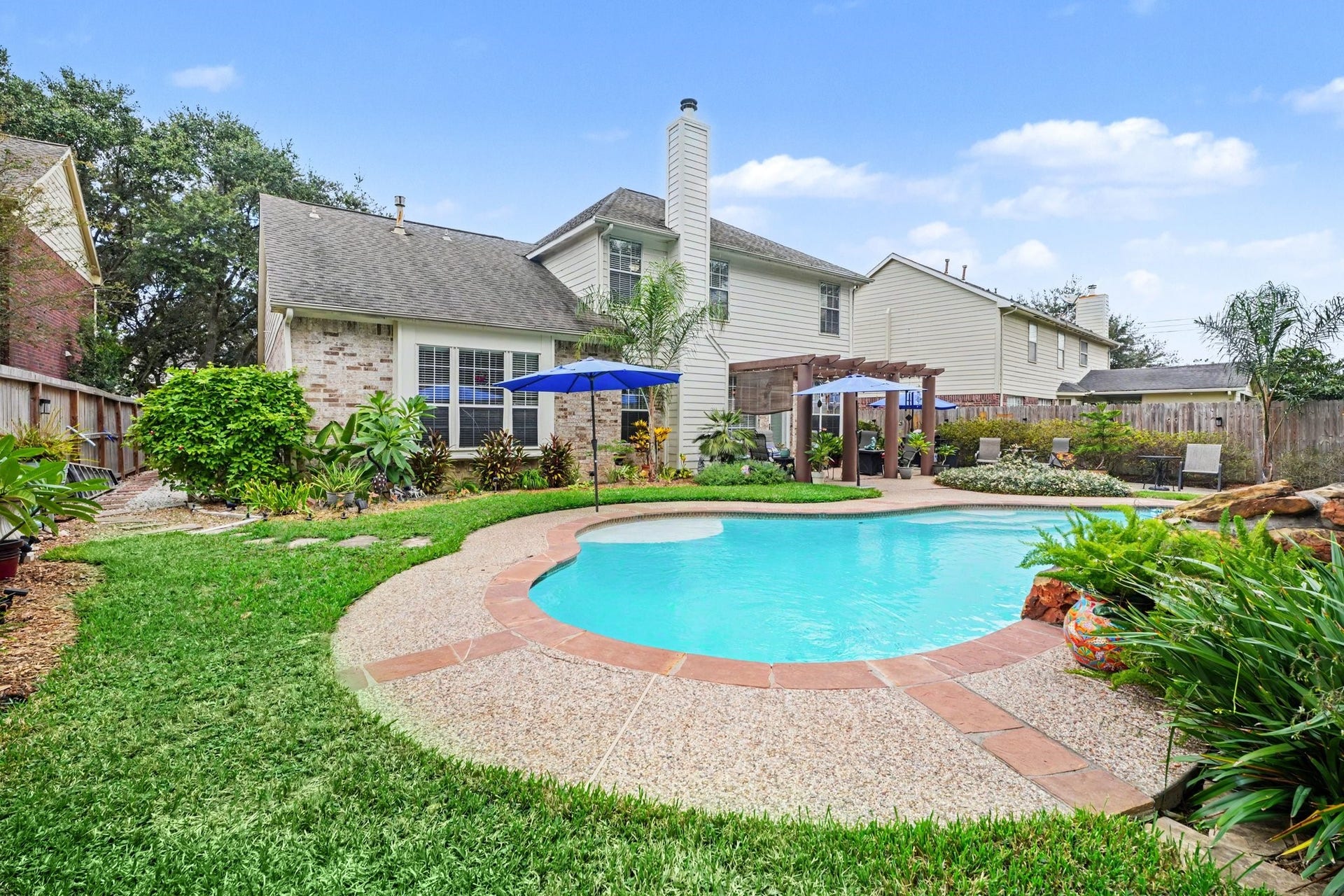 2123 Autumn Cove Drive, League City, TX 77573 2123 Autumn Cove Drive, League City, TX 77573