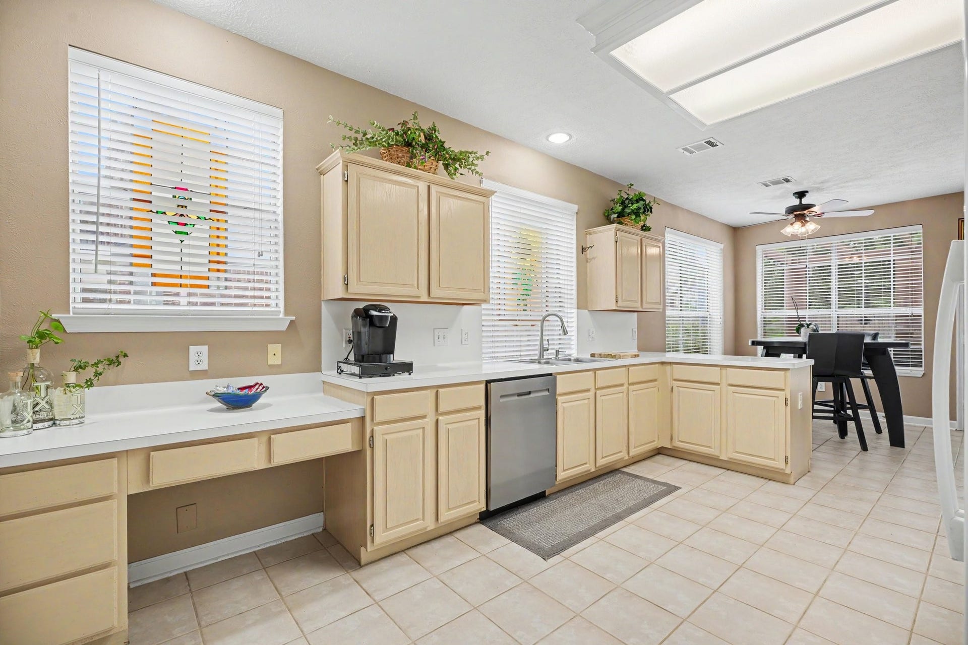 2123 Autumn Cove Drive, League City, TX 77573 2123 Autumn Cove Drive, League City, TX 77573