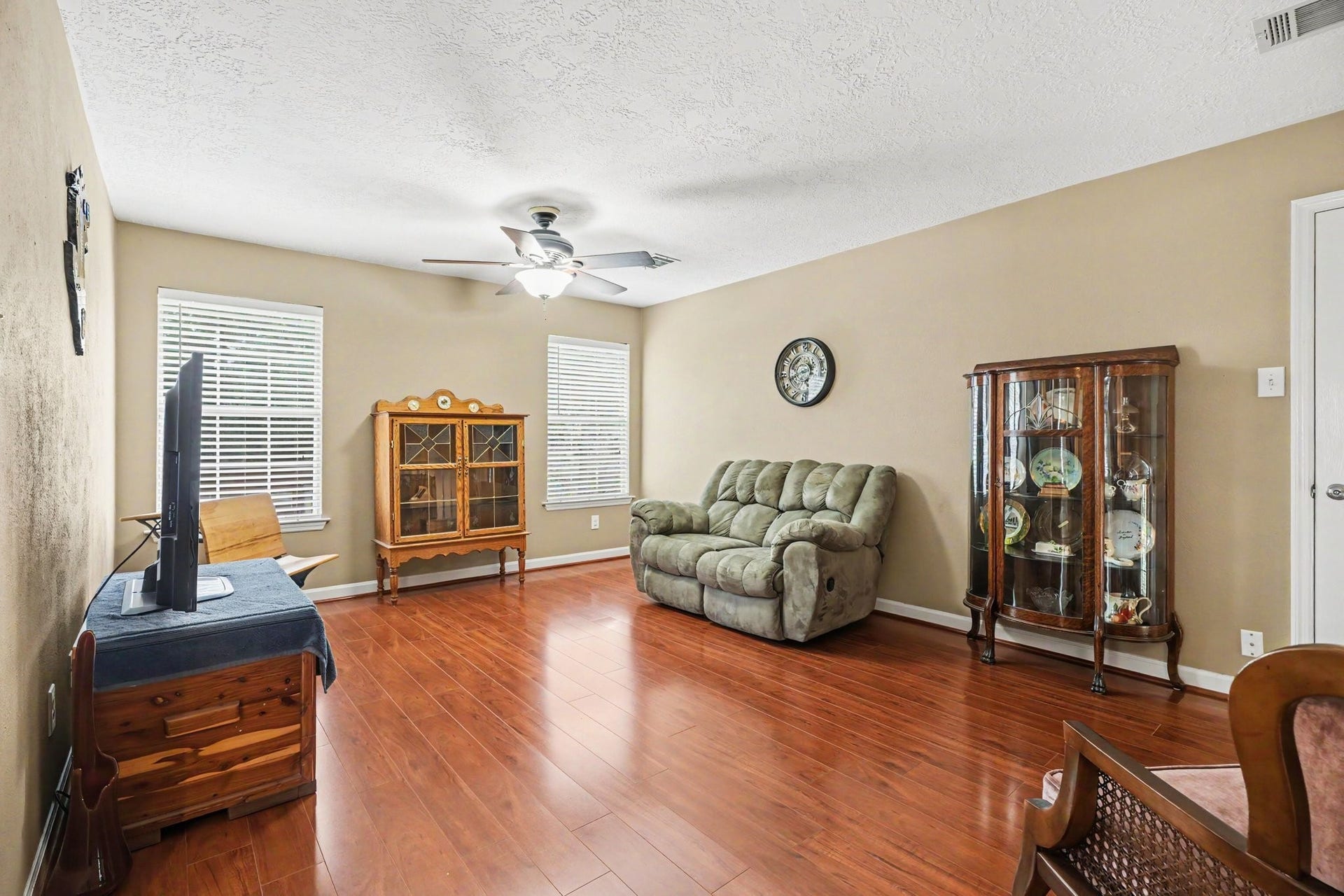 2123 Autumn Cove Drive, League City, TX 77573 Game room upstairs