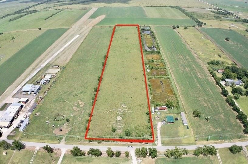 Property photo for 212 County Road, Angleton, TX
