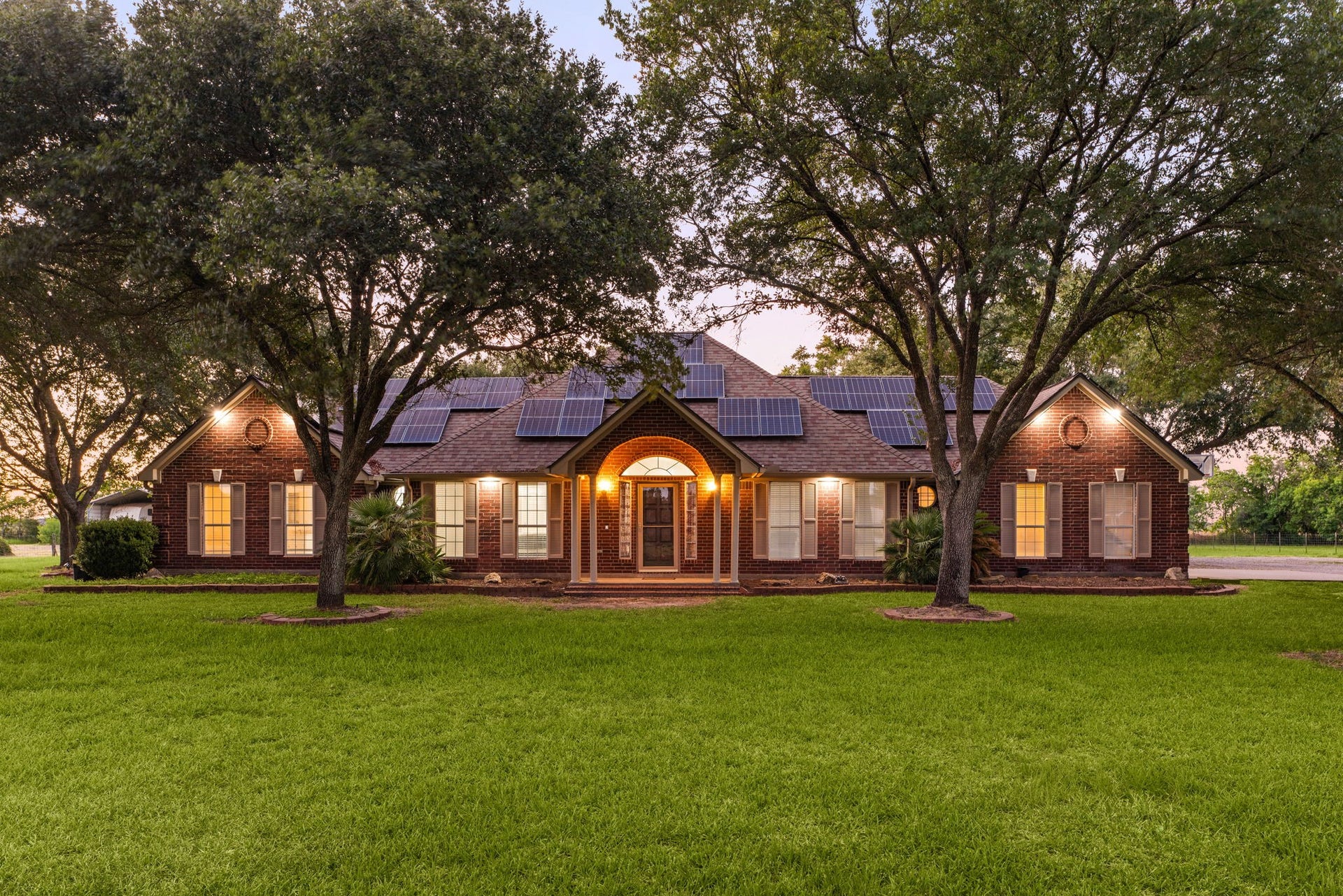 28310 Rose Lane, Katy, TX 77494 Welcome home to 28310 Rose Lane, nestled on over 2 unrestricted acres in peaceful Rose Dale and zoned to Katy ISD! This charming property showcases mature trees, beautiful curb appeal, a classic brick exterior, welcoming front porch, spacious workshop, and a sparkling pool, offering the perfect blend of country living and everyday convenience.
