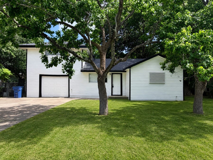 Property photo for 2428 19th Avenue N, Texas City, TX