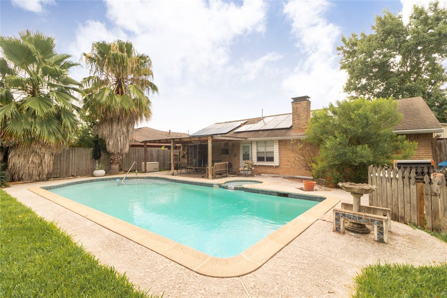 Property photo for 827 Onaleigh Drive, Channelview, TX