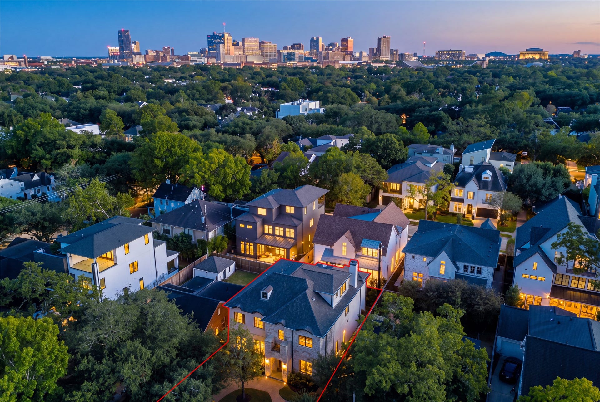 2215 North Boulevard, Houston, TX 77098 An outlined aerial view offers a distinctive look at the homes positioning and surrounding grounds.