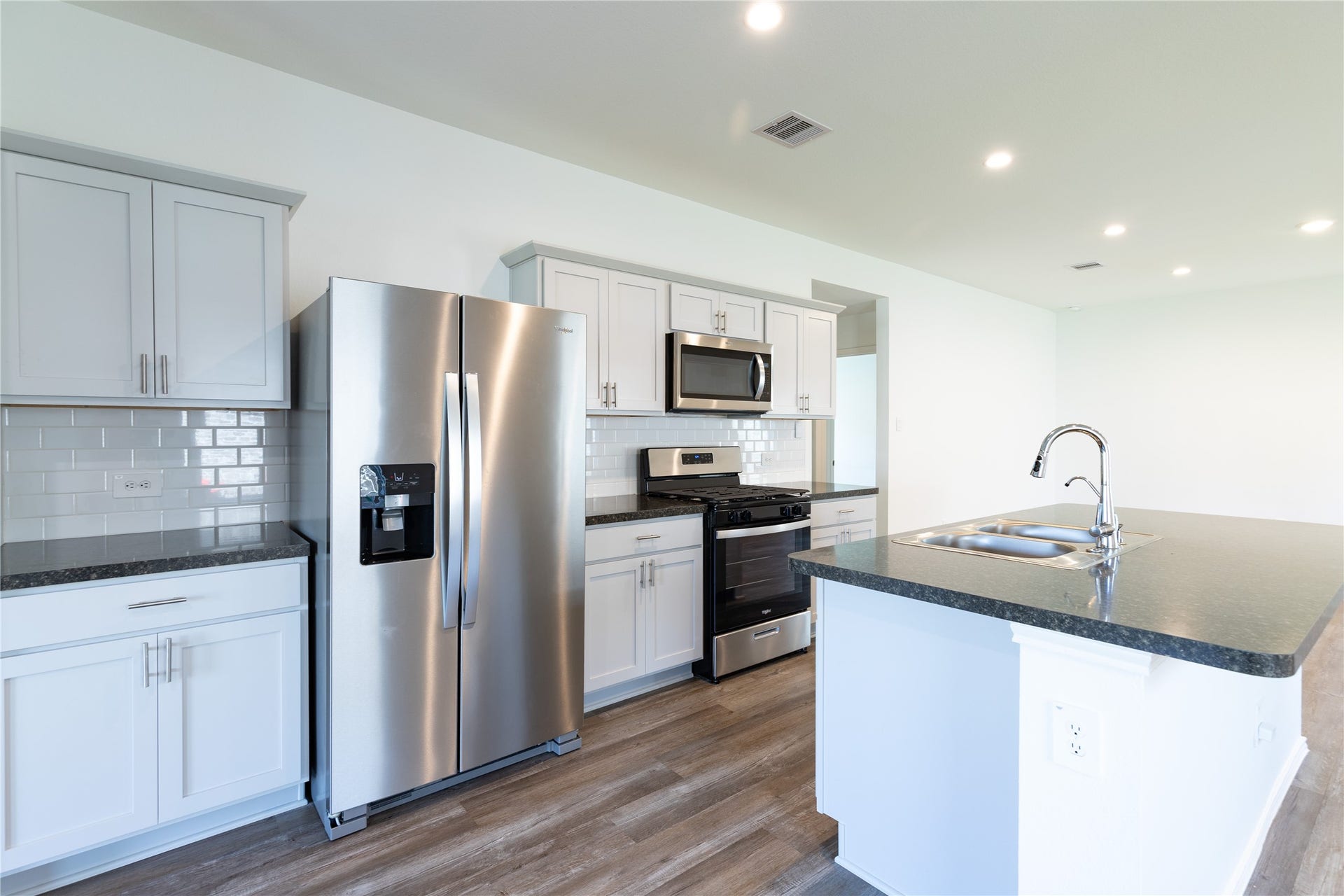 24330 Saddlestone Green Drive, Spring, TX 77373 This is an open and inviting floor plan that is perfect for entertaining!