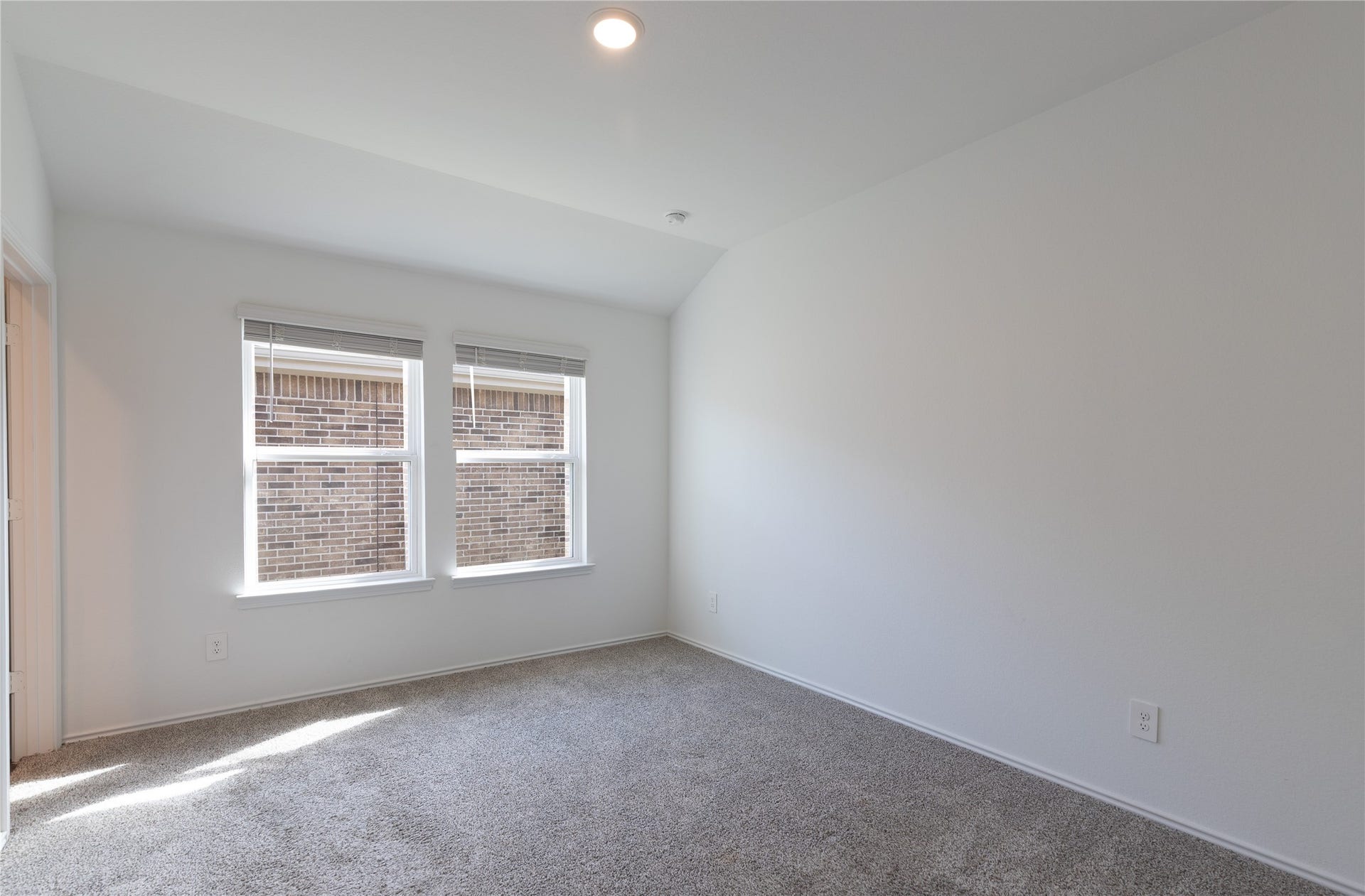 24330 Saddlestone Green Drive, Spring, TX 77373 A serene Master suite