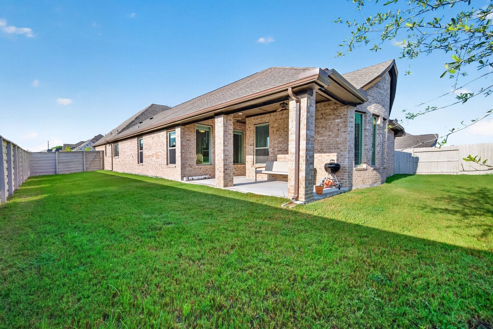 2419 Honeyberry Shrub Drive, Manvel, TX 77578 2419 Honeyberry Shrub Drive, Manvel, TX 77578