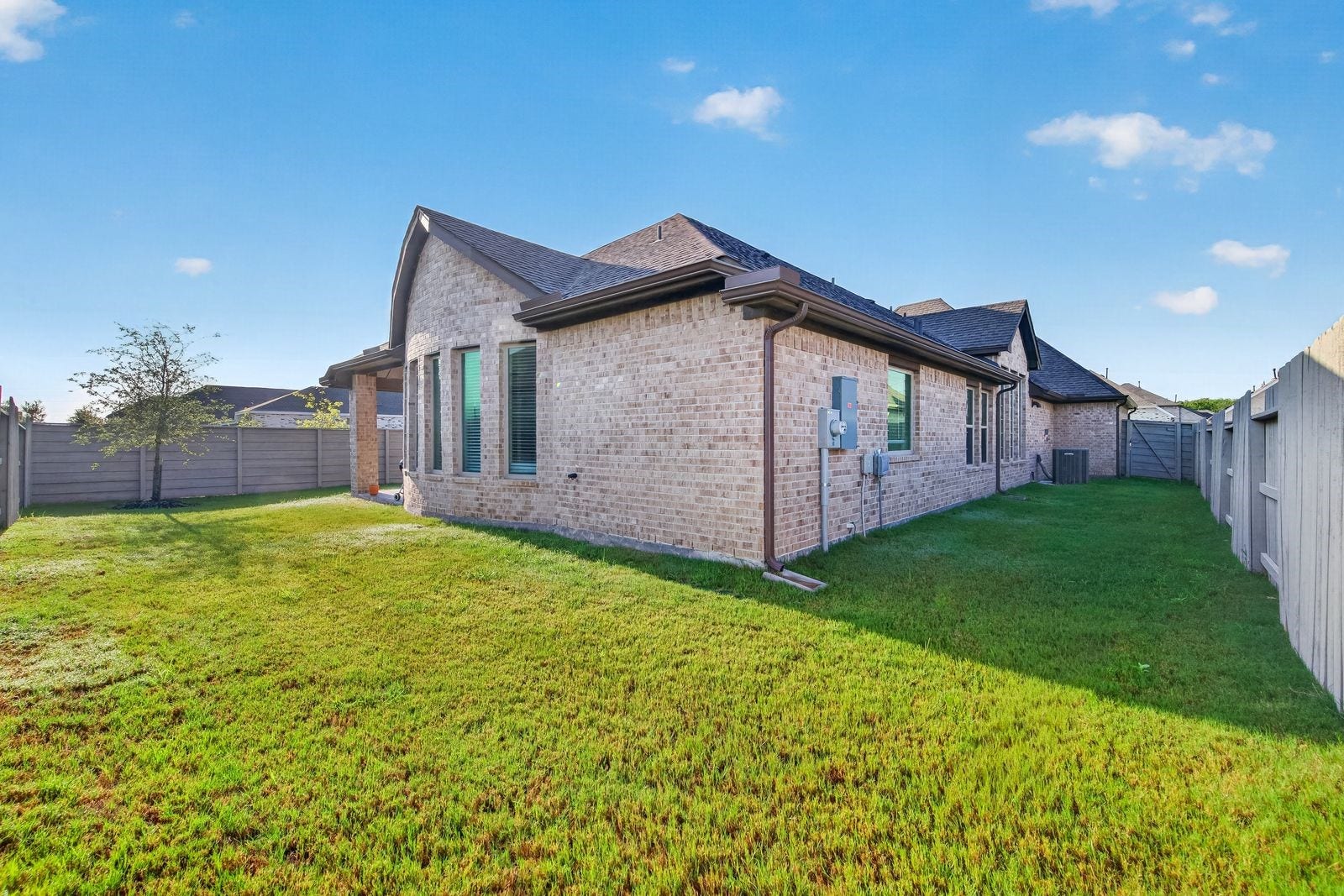 2419 Honeyberry Shrub Drive, Manvel, TX 77578 2419 Honeyberry Shrub Drive, Manvel, TX 77578