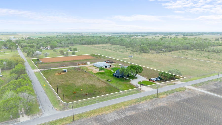 Property photo for 15308 Hubenak, Needville, TX