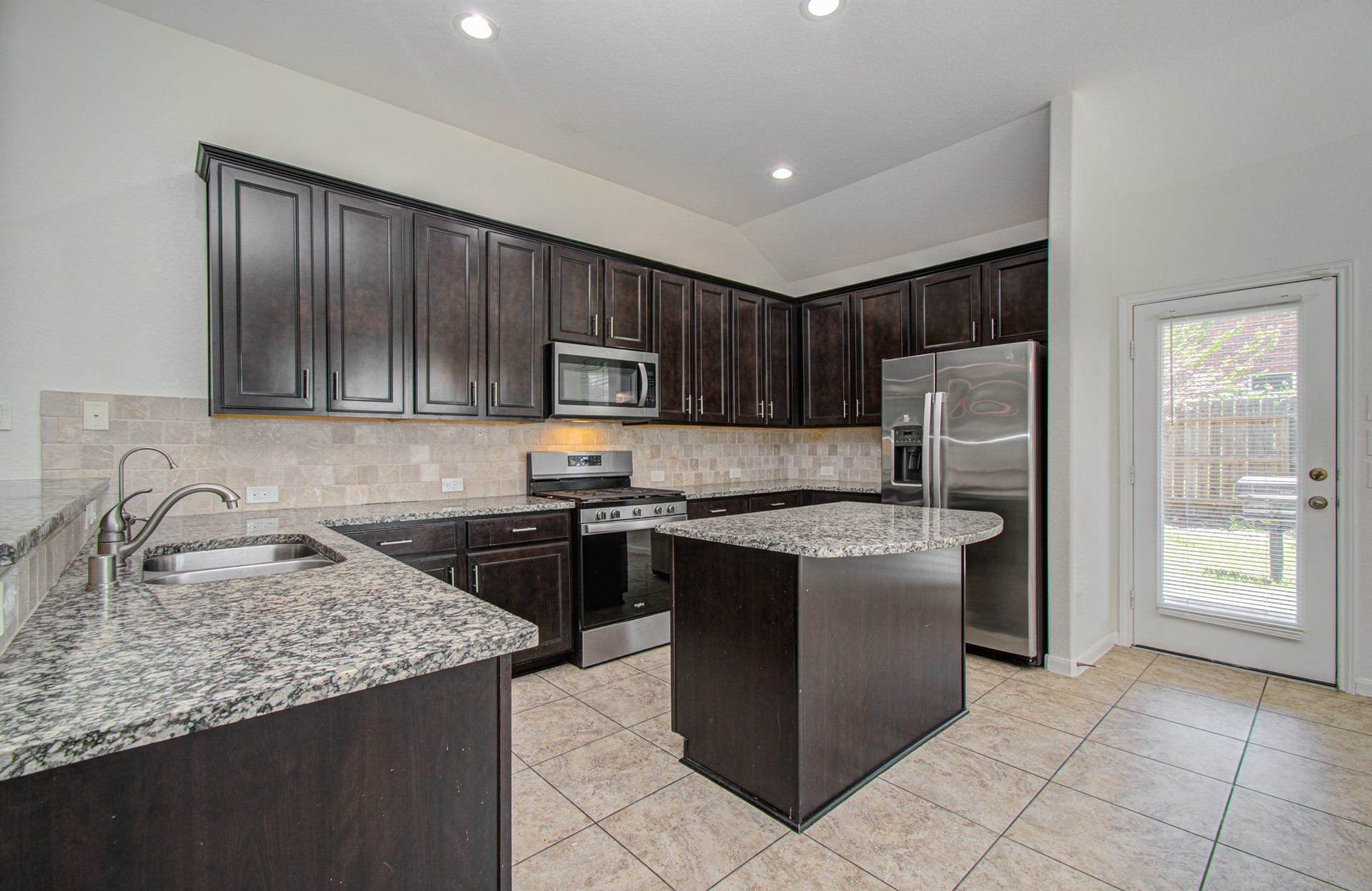 6030 Clymer Meadow, Missouri City, TX 77459 6030 Clymer Meadow, Missouri City, TX 77459