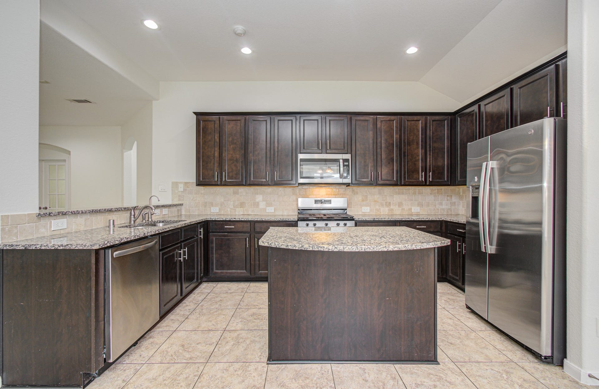6030 Clymer Meadow, Missouri City, TX 77459 6030 Clymer Meadow, Missouri City, TX 77459