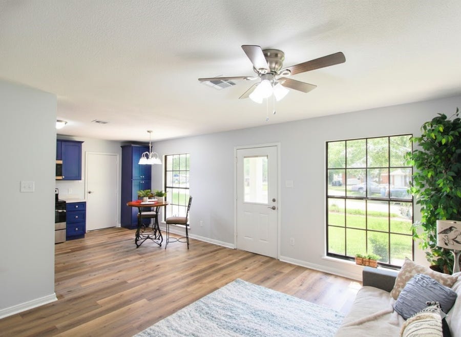 Property photo for 610 N 12th Street, La Porte, TX