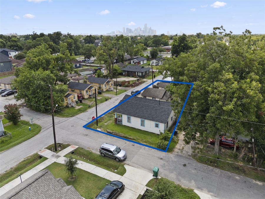 Property photo for 5611 Nichols Street, Houston, TX