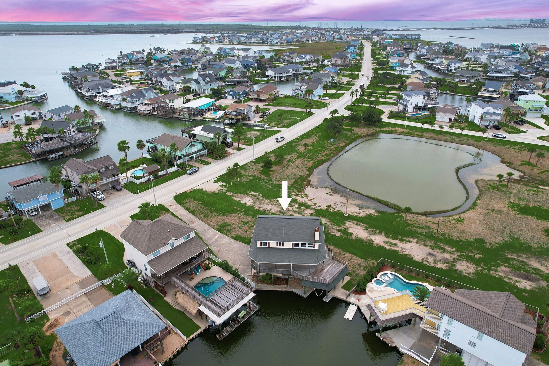 1303 Tiki Drive, Tiki Island, TX 77554 1303 Tiki Drive, Tiki Island, TX 77554