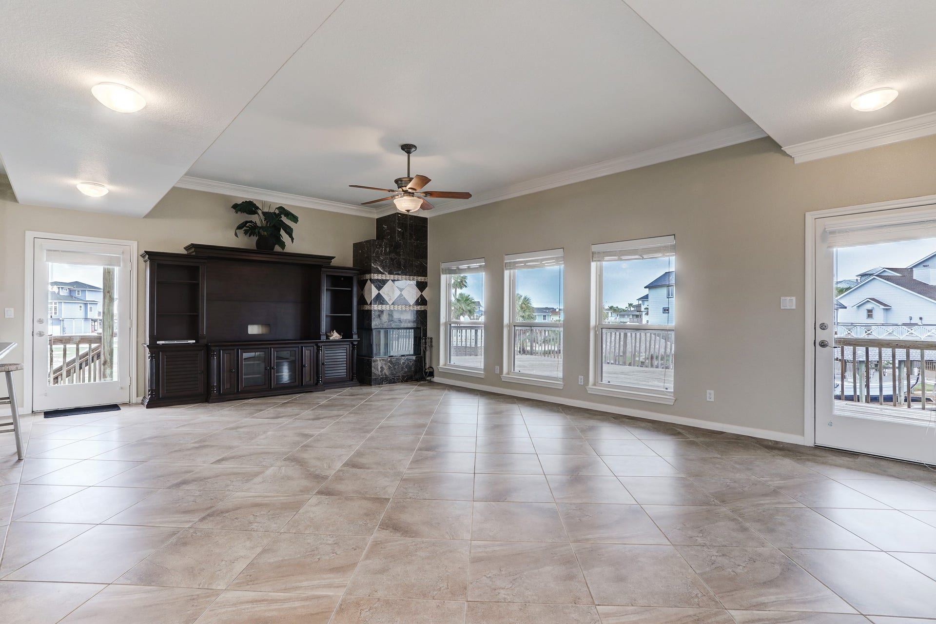 1303 Tiki Drive, Tiki Island, TX 77554 1303 Tiki Drive, Tiki Island, TX 77554
