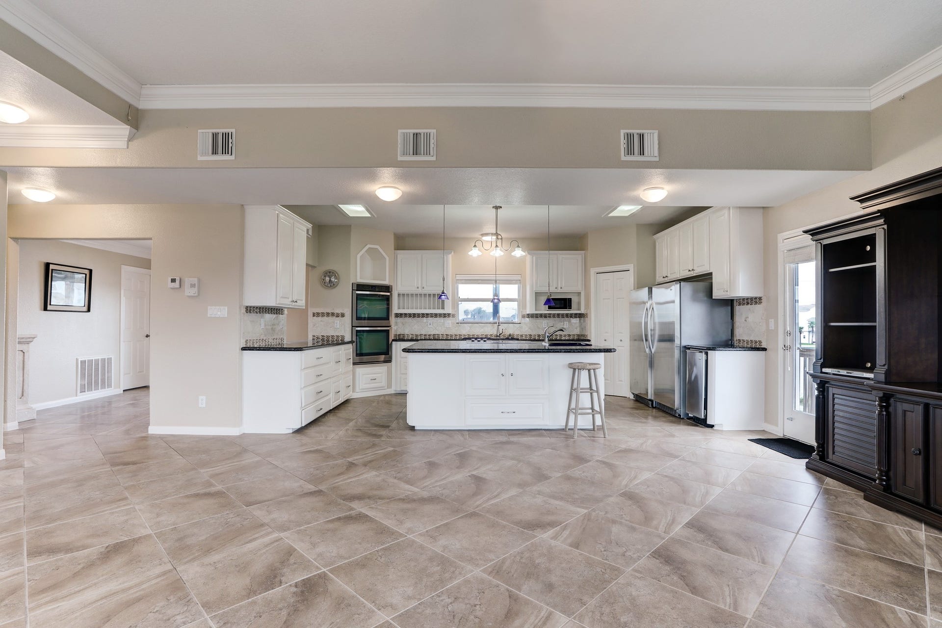 1303 Tiki Drive, Tiki Island, TX 77554 1303 Tiki Drive, Tiki Island, TX 77554