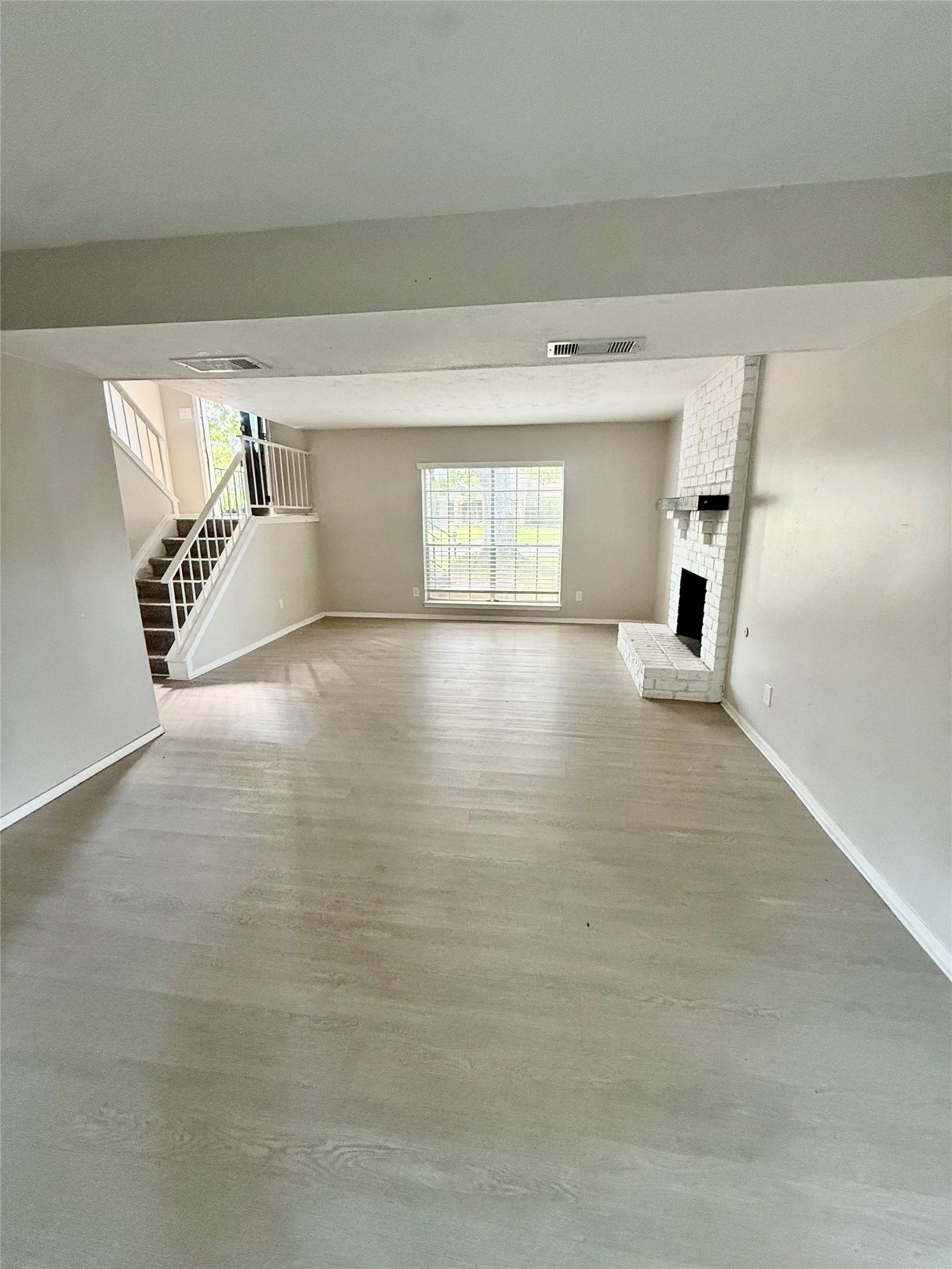 3403 Meadowview Dr, Missouri City, TX 77359 3403 Meadowview Dr, Missouri City, TX 77359