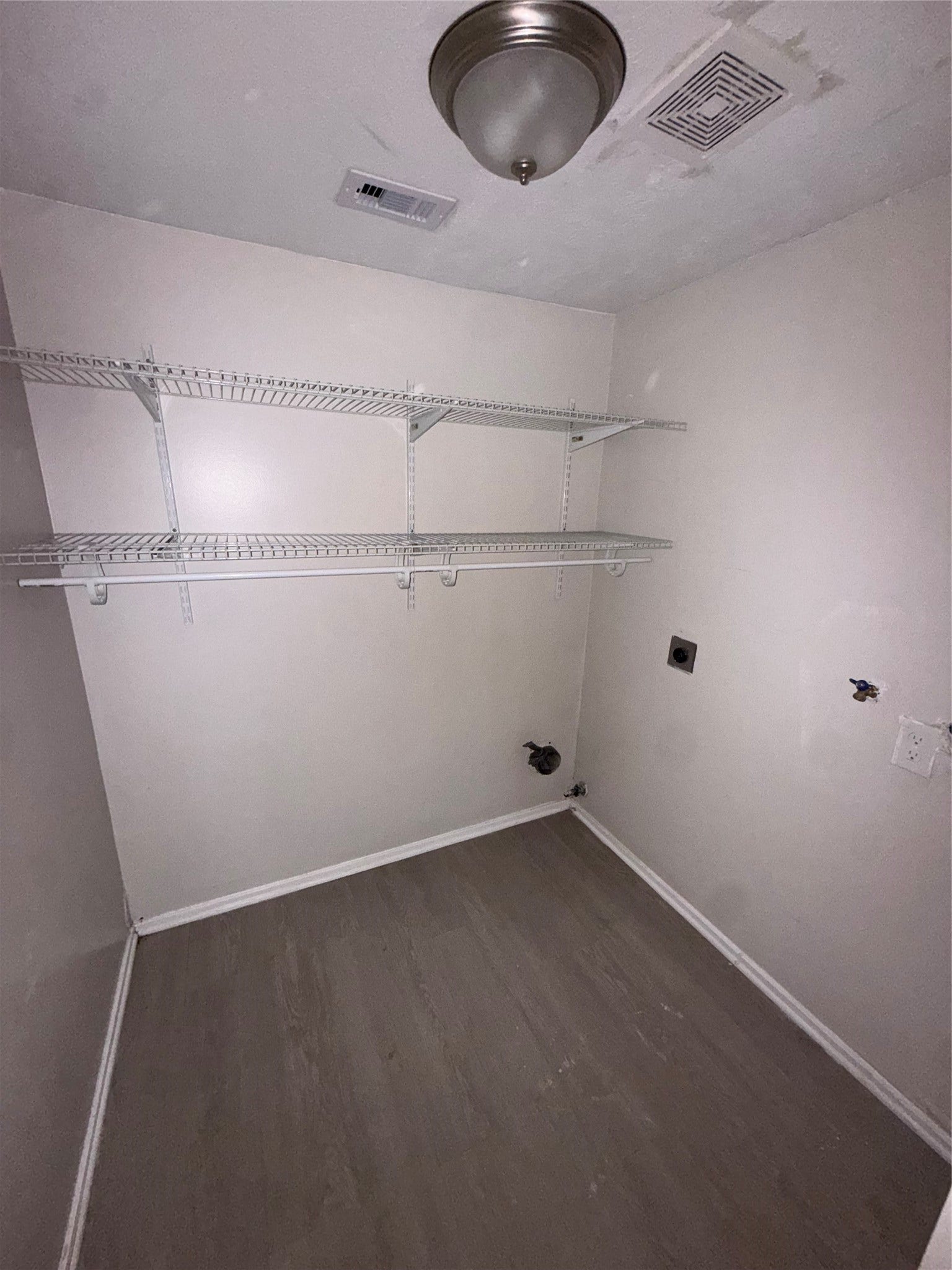 3403 Meadowview Dr, Missouri City, TX 77359 3403 Meadowview Dr, Missouri City, TX 77359