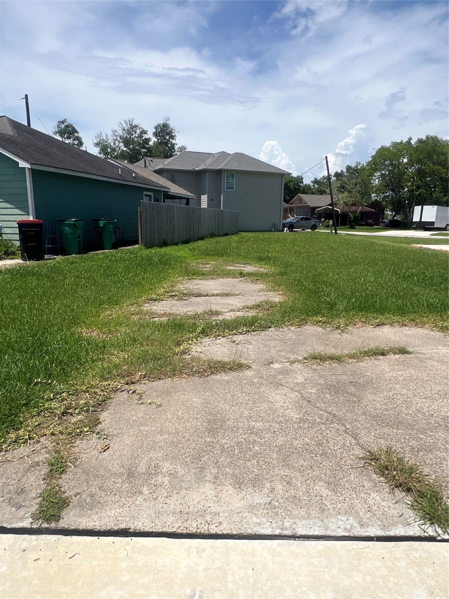 Property photo for 3150 Angelfish Cove, Baytown, TX