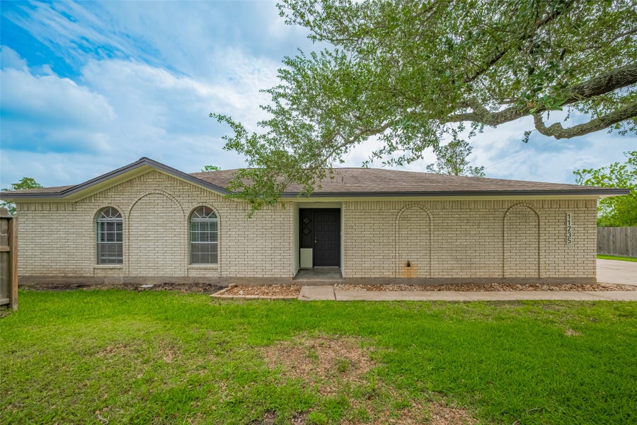Property photo for 11235 FM 1764, Santa Fe, TX