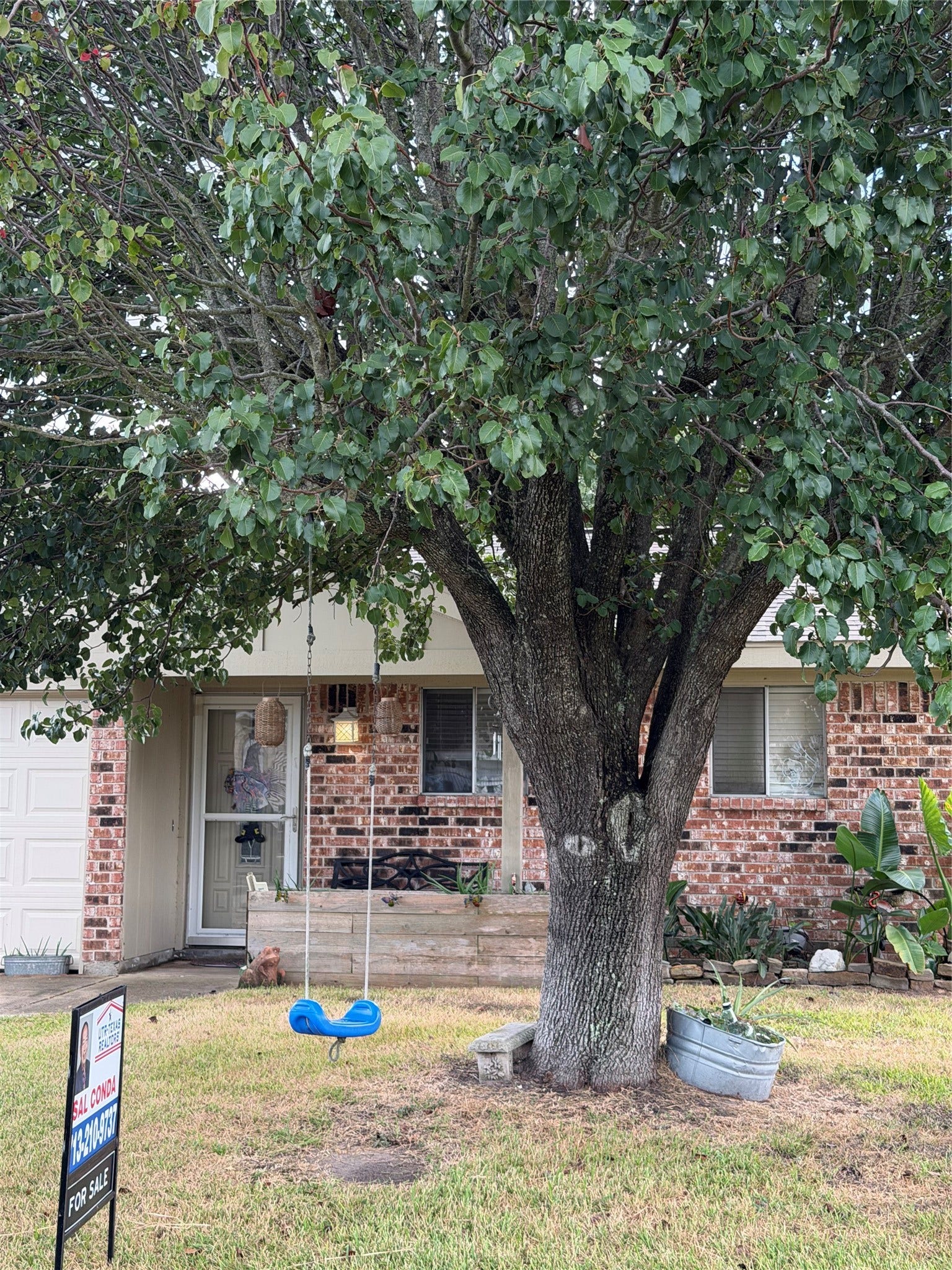 2225 34th Avenue N, Texas City, TX 77590 2225 34th Avenue N, Texas City, TX 77590