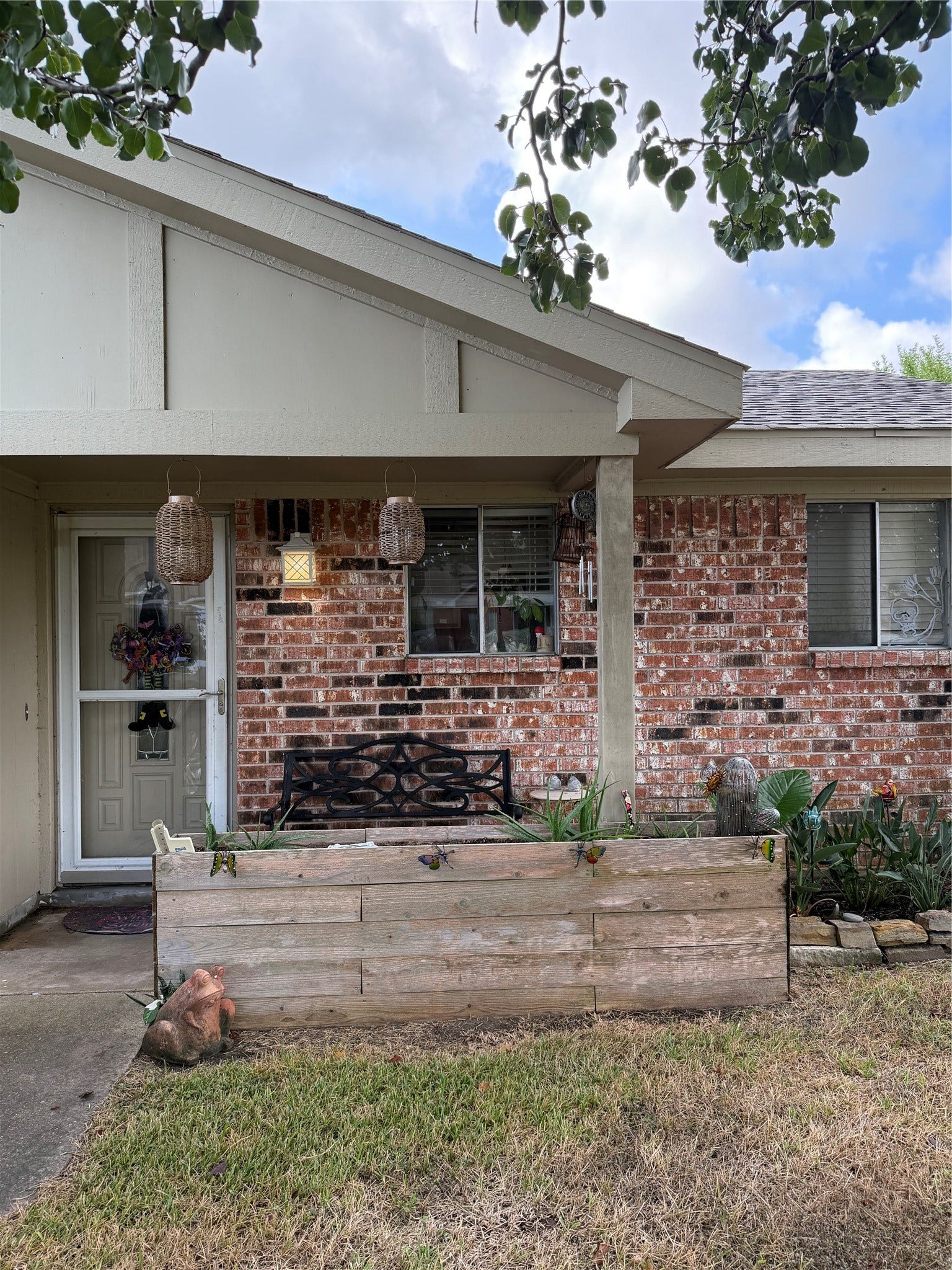 2225 34th Avenue N, Texas City, TX 77590 2225 34th Avenue N, Texas City, TX 77590