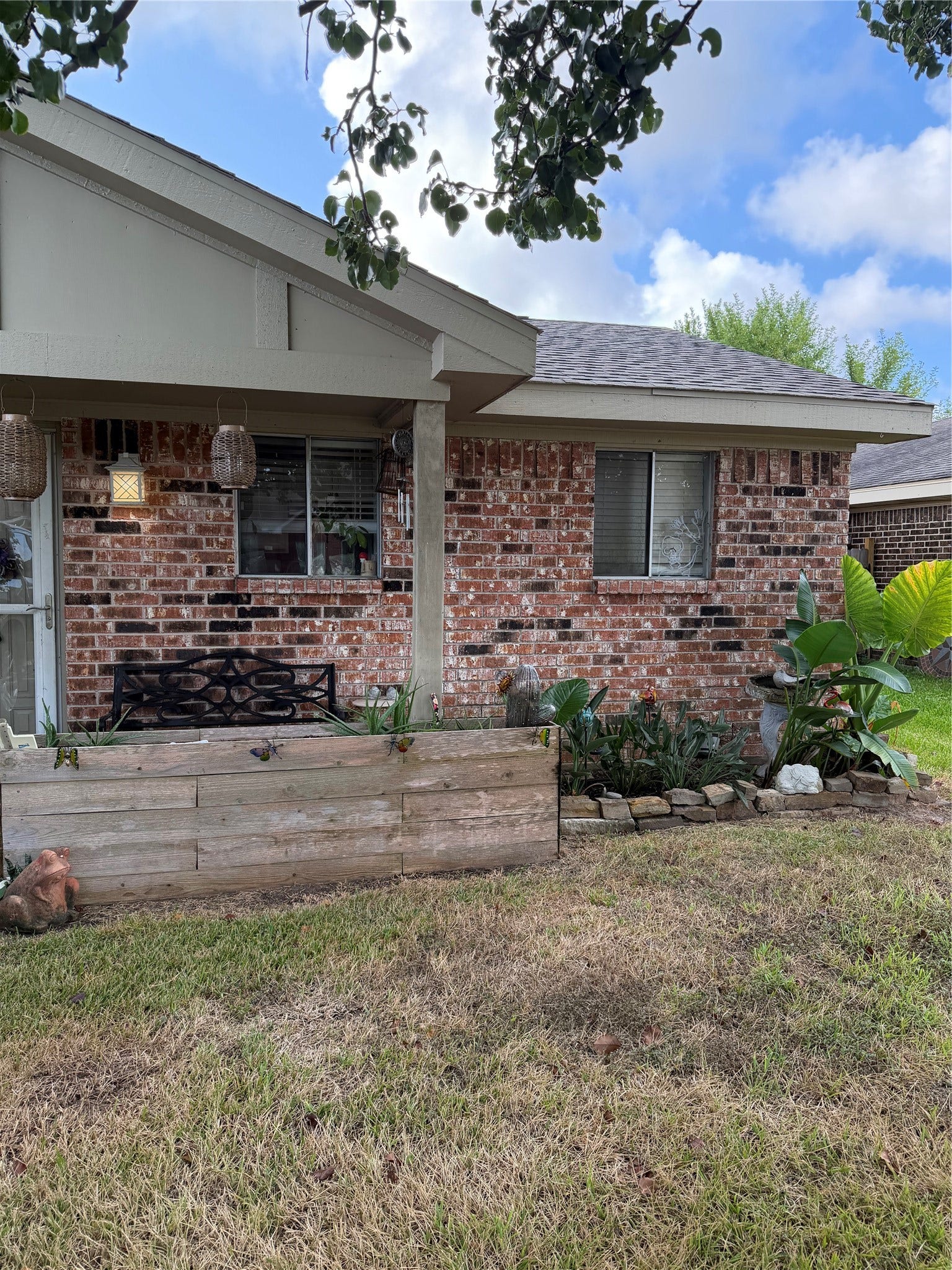 2225 34th Avenue N, Texas City, TX 77590 2225 34th Avenue N, Texas City, TX 77590