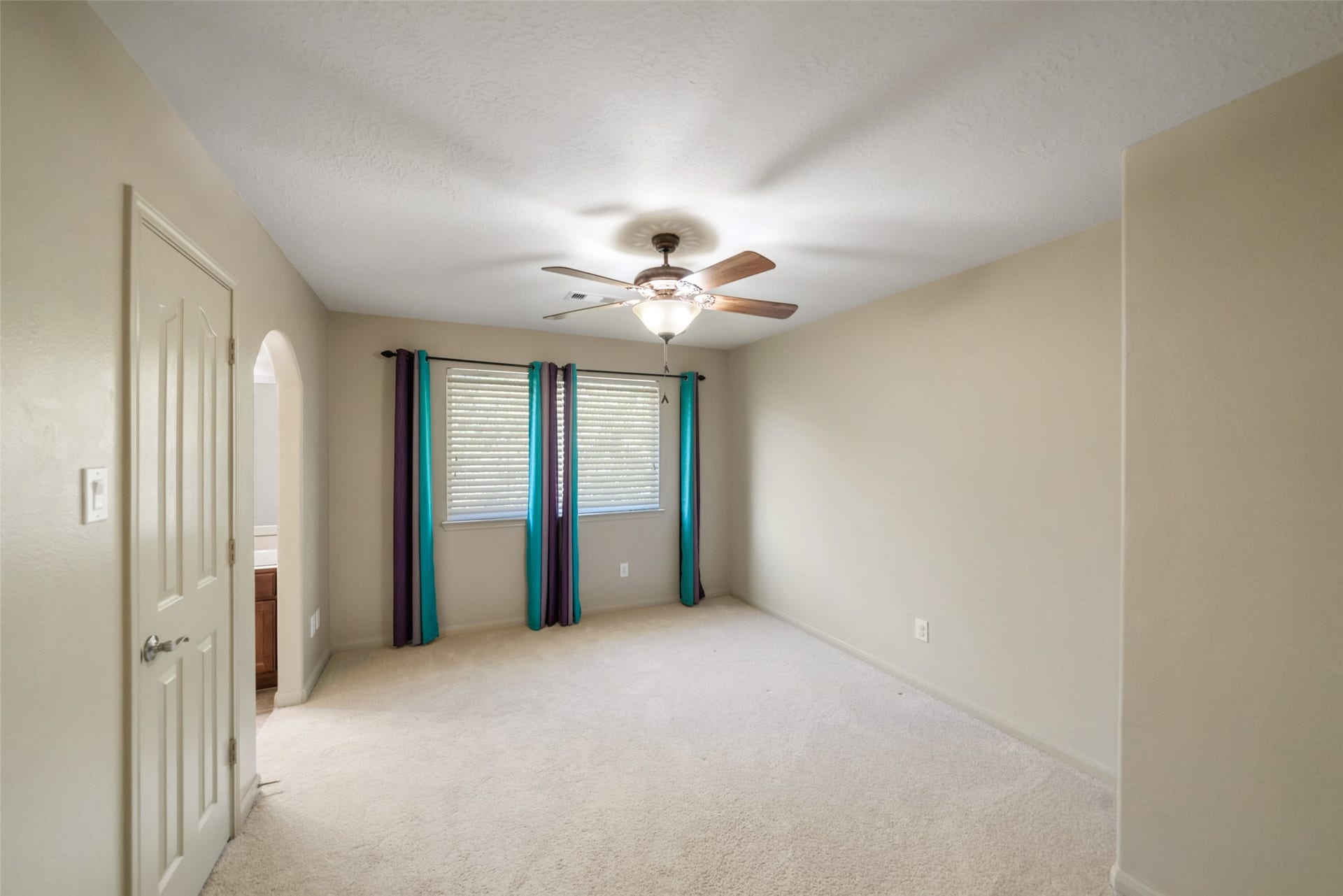 12210 Hallowed Oaks, Magnolia, TX 77354 12210 Hallowed Oaks, Magnolia, TX 77354