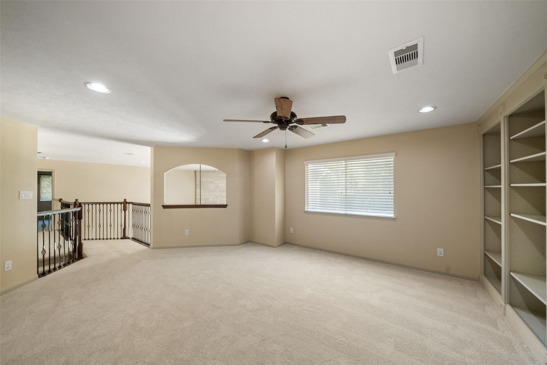 12210 Hallowed Oaks, Magnolia, TX 77354 12210 Hallowed Oaks, Magnolia, TX 77354