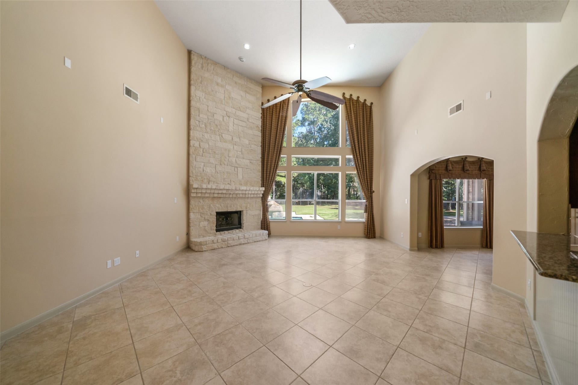 12210 Hallowed Oaks, Magnolia, TX 77354 12210 Hallowed Oaks, Magnolia, TX 77354