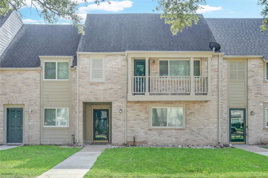 Property photo for 2114 Greenbriar Colony Drive, Houston, TX
